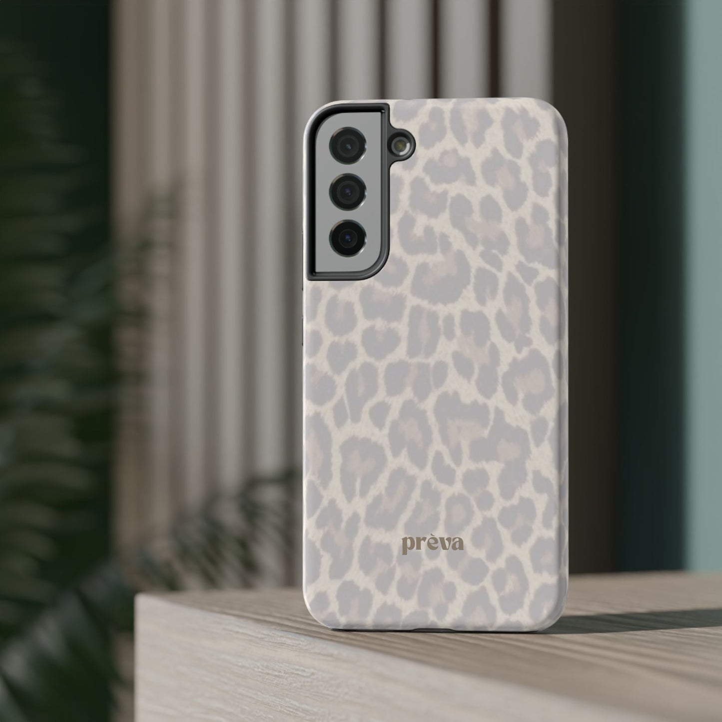 Calm Leopard Print Phone Case