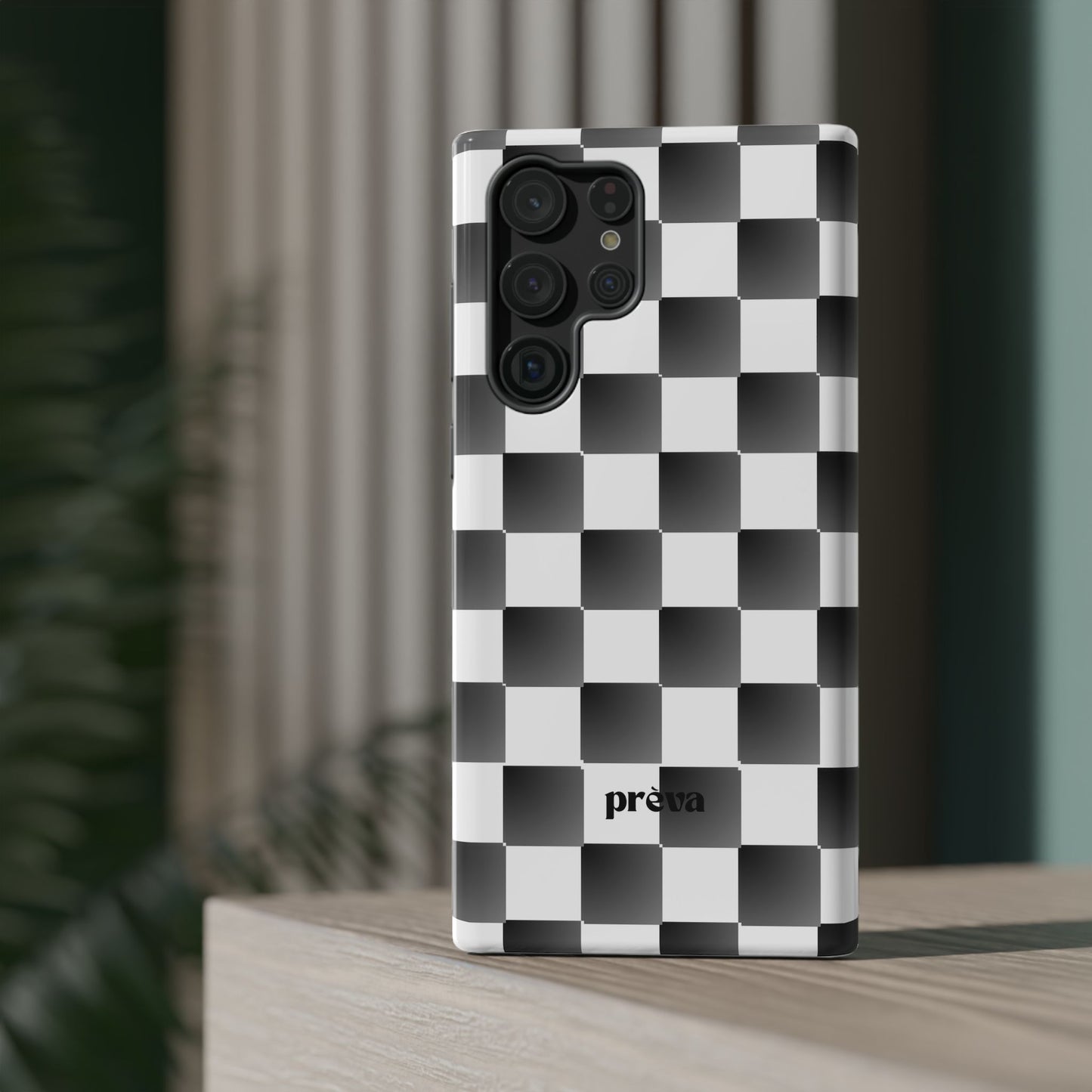 B&W Checkers Case