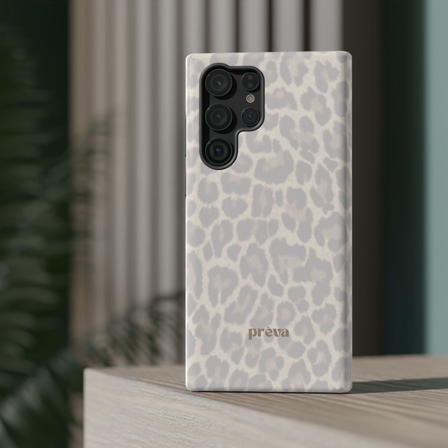 Calm Leopard Print Phone Case